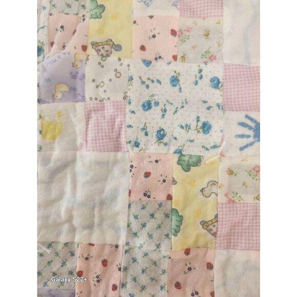 Soft flannel baby blanket. Homemade tied quilt - Picture 5 of 10
